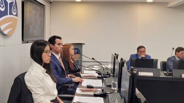 Comissão suspende Wallace Yan por uma partida